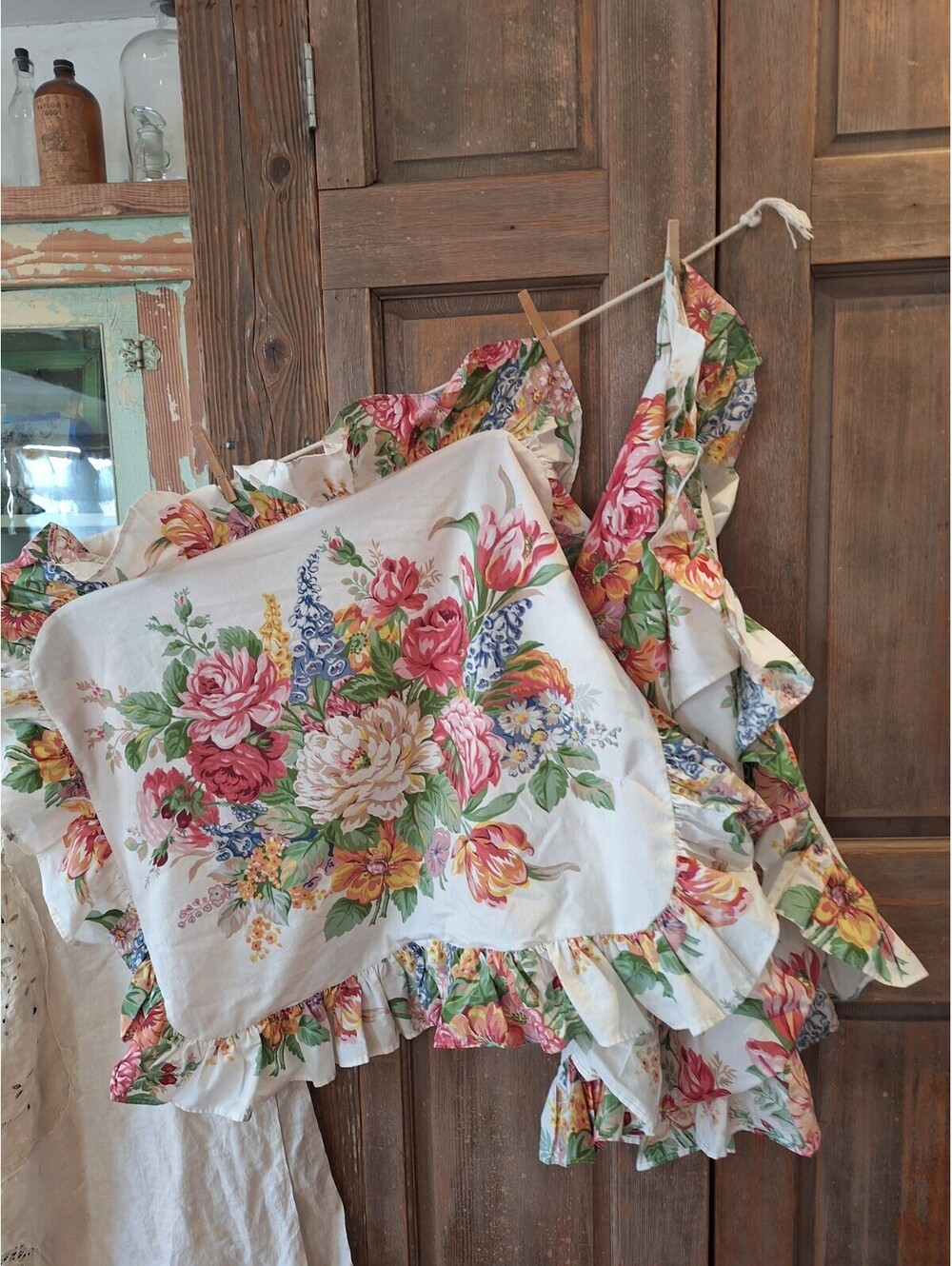 VTG Ralph Lauren MELISSA Comforter, 2 Shams. Floral/White, KING, Cottage, Farm.